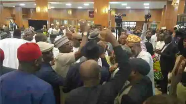 See How APC Senators Were Welcomed To PDP After Defecting (Photos)